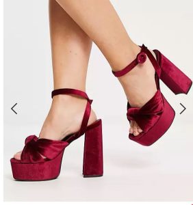 Size 11 €50