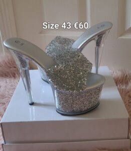 Size 43 €60