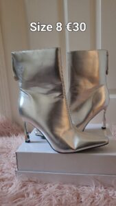 Size 8 €30 (6)