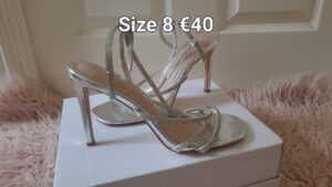Size 8 €40 (3)