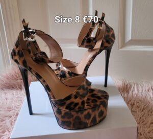 Size 8 €70