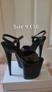 Size 9 €70